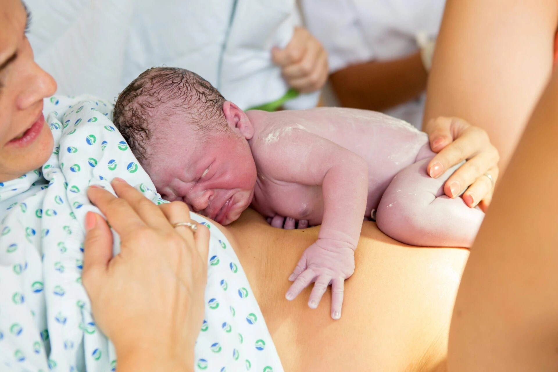 How-to-Help-Your-New-Baby-Hold-a-Steady-Body-Temperature